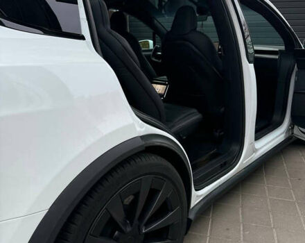 Білий Тесла Модель Х, об'ємом двигуна 0 л та пробігом 20 тис. км за 67500 $, фото 11 на Automoto.ua