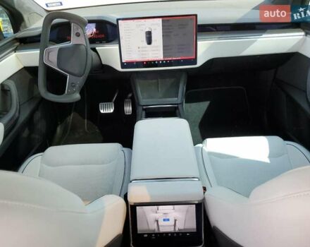 Белый Тесла Модель Х, объемом двигателя 0 л и пробегом 57 тыс. км за 18000 $, фото 7 на Automoto.ua
