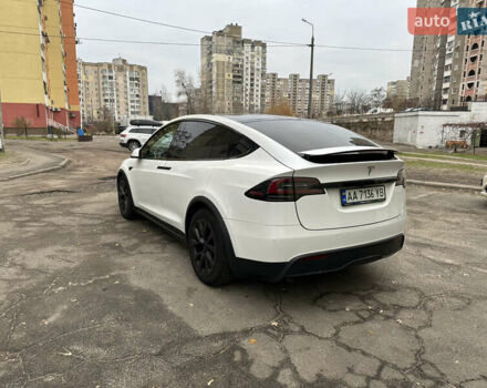 Белый Тесла Модель Х, объемом двигателя 0 л и пробегом 29 тыс. км за 55900 $, фото 6 на Automoto.ua