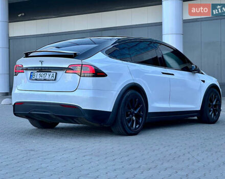 Белый Тесла Модель Х, объемом двигателя 0 л и пробегом 51 тыс. км за 39900 $, фото 15 на Automoto.ua