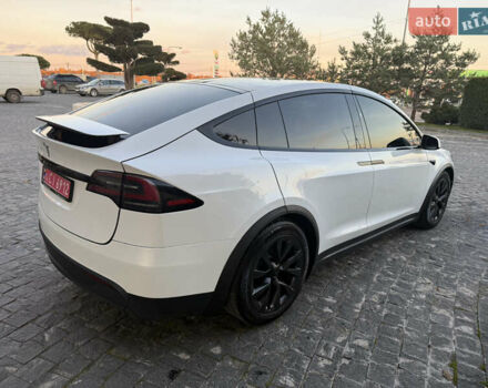 Белый Тесла Модель Х, объемом двигателя 0 л и пробегом 29 тыс. км за 42500 $, фото 2 на Automoto.ua