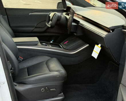 Белый Тесла Модель Х, объемом двигателя 0 л и пробегом 29 тыс. км за 42500 $, фото 26 на Automoto.ua