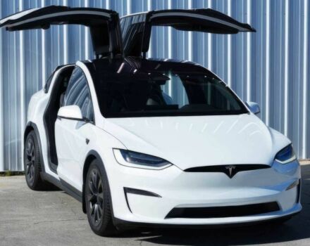 Тесла Модель Х 2022 у Дніпро (Дніпропетровську) на Automoto.ua Білий Тесла Модель Х, об'ємом двигуна 0 л та пробігом 28 тис. км за 10200 $, фото 2 на Automoto.ua