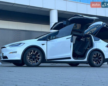 Белый Тесла Модель Х, объемом двигателя 0 л и пробегом 51 тыс. км за 39900 $, фото 18 на Automoto.ua
