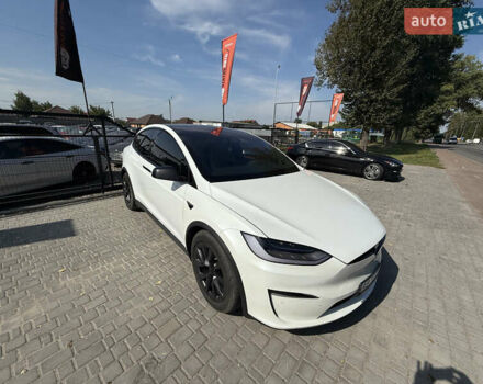 Белый Тесла Модель Х, объемом двигателя 0 л и пробегом 110 тыс. км за 48500 $, фото 3 на Automoto.ua