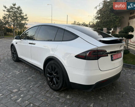 Белый Тесла Модель Х, объемом двигателя 0 л и пробегом 29 тыс. км за 42500 $, фото 4 на Automoto.ua