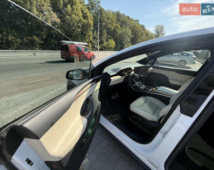 Белый Тесла Модель Х, объемом двигателя 0 л и пробегом 110 тыс. км за 48500 $, фото 9 на Automoto.ua