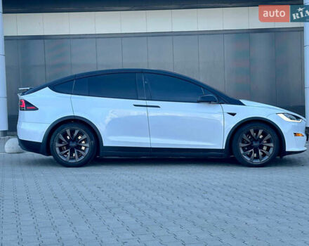 Белый Тесла Модель Х, объемом двигателя 0 л и пробегом 51 тыс. км за 39900 $, фото 17 на Automoto.ua
