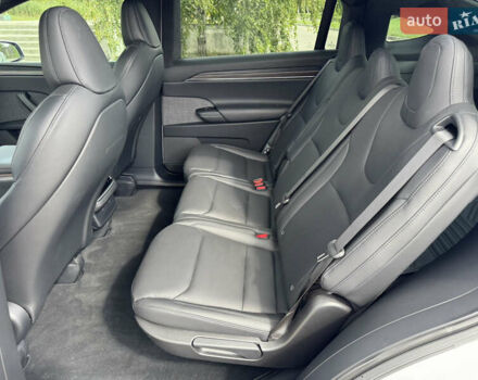 Белый Тесла Модель Х, объемом двигателя 0 л и пробегом 40 тыс. км за 67800 $, фото 7 на Automoto.ua