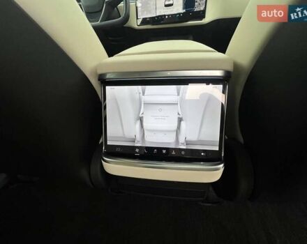 Белый Тесла Модель Х, объемом двигателя 0 л и пробегом 31 тыс. км за 68000 $, фото 27 на Automoto.ua