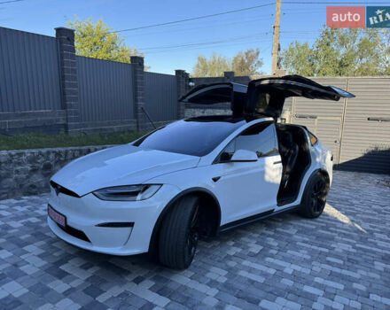 Белый Тесла Модель Х, объемом двигателя 0 л и пробегом 64 тыс. км за 57000 $, фото 15 на Automoto.ua