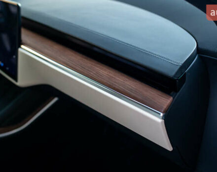 Білий Тесла Модель Х, об'ємом двигуна 0 л та пробігом 54 тис. км за 69000 $, фото 76 на Automoto.ua