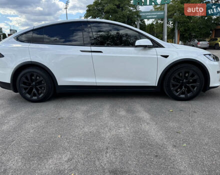 Белый Тесла Модель Х, объемом двигателя 0 л и пробегом 40 тыс. км за 67800 $, фото 2 на Automoto.ua