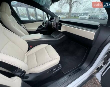 Белый Тесла Модель Х, объемом двигателя 0 л и пробегом 31 тыс. км за 68000 $, фото 32 на Automoto.ua