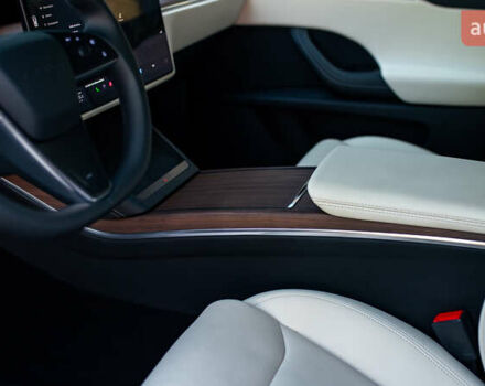 Білий Тесла Модель Х, об'ємом двигуна 0 л та пробігом 54 тис. км за 69000 $, фото 47 на Automoto.ua