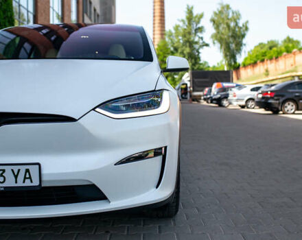 Білий Тесла Модель Х, об'ємом двигуна 0 л та пробігом 54 тис. км за 69000 $, фото 1 на Automoto.ua