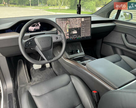 Белый Тесла Модель Х, объемом двигателя 0 л и пробегом 40 тыс. км за 67800 $, фото 6 на Automoto.ua