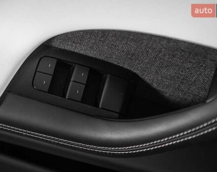 Білий Тесла Модель Х, об'ємом двигуна 0 л та пробігом 25 тис. км за 55900 $, фото 20 на Automoto.ua