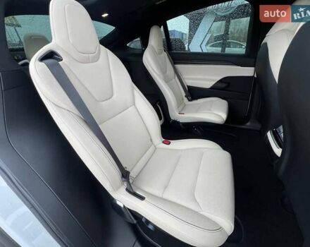 Белый Тесла Модель Х, объемом двигателя 0 л и пробегом 31 тыс. км за 68000 $, фото 25 на Automoto.ua