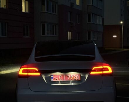 Білий Тесла Модель Х, об'ємом двигуна 0 л та пробігом 87 тис. км за 46000 $, фото 21 на Automoto.ua