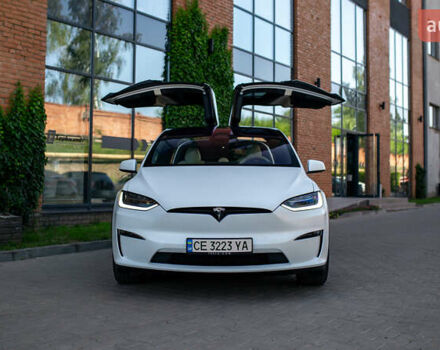 Білий Тесла Модель Х, об'ємом двигуна 0 л та пробігом 54 тис. км за 69000 $, фото 17 на Automoto.ua