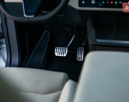 Білий Тесла Модель Х, об'ємом двигуна 0 л та пробігом 54 тис. км за 69000 $, фото 70 на Automoto.ua