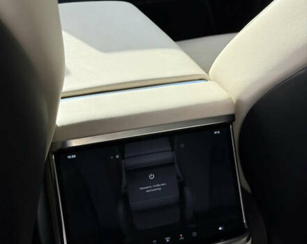 Білий Тесла Модель Х, об'ємом двигуна 0 л та пробігом 55 тис. км за 47000 $, фото 19 на Automoto.ua