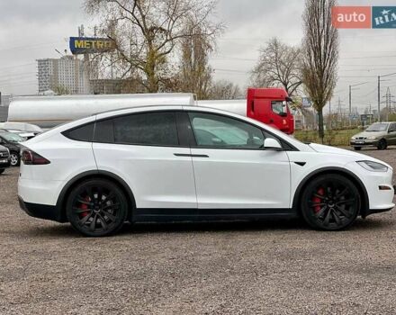 Белый Тесла Модель Х, объемом двигателя 0 л и пробегом 31 тыс. км за 68000 $, фото 4 на Automoto.ua