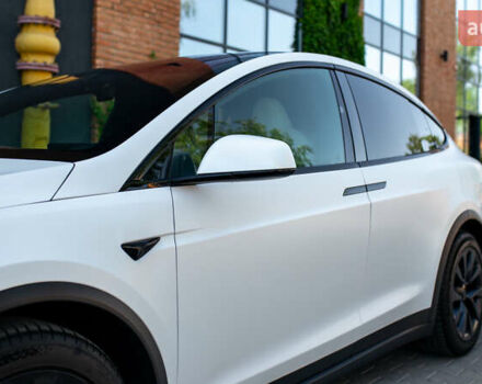 Білий Тесла Модель Х, об'ємом двигуна 0 л та пробігом 54 тис. км за 69000 $, фото 4 на Automoto.ua