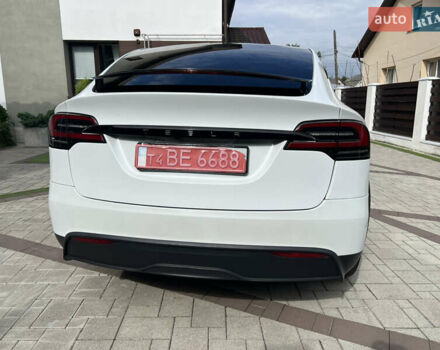 Білий Тесла Модель Х, об'ємом двигуна 0 л та пробігом 20 тис. км за 47500 $, фото 6 на Automoto.ua