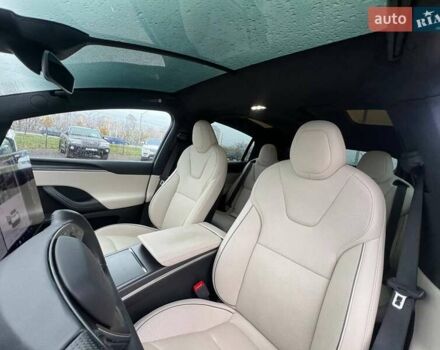 Белый Тесла Модель Х, объемом двигателя 0 л и пробегом 31 тыс. км за 68000 $, фото 36 на Automoto.ua