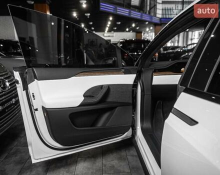 Білий Тесла Модель Х, об'ємом двигуна 0 л та пробігом 25 тис. км за 55900 $, фото 15 на Automoto.ua
