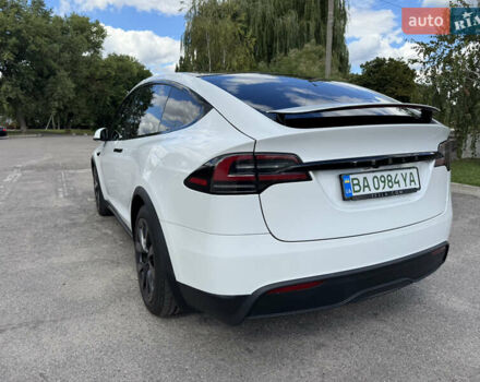 Белый Тесла Модель Х, объемом двигателя 0 л и пробегом 40 тыс. км за 67800 $, фото 4 на Automoto.ua