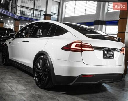 Білий Тесла Модель Х, об'ємом двигуна 0 л та пробігом 25 тис. км за 55900 $, фото 1 на Automoto.ua