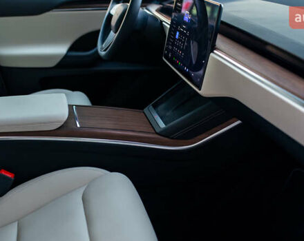 Білий Тесла Модель Х, об'ємом двигуна 0 л та пробігом 54 тис. км за 69000 $, фото 80 на Automoto.ua