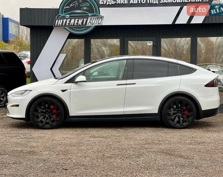 Белый Тесла Модель Х, объемом двигателя 0 л и пробегом 31 тыс. км за 68000 $, фото 3 на Automoto.ua