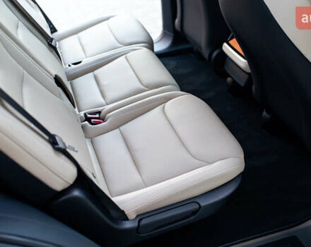 Білий Тесла Модель Х, об'ємом двигуна 0 л та пробігом 54 тис. км за 69000 $, фото 39 на Automoto.ua