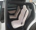 Белый Тесла Модель Х, объемом двигателя 0 л и пробегом 306 тыс. км за 17299 $, фото 3 на Automoto.ua
