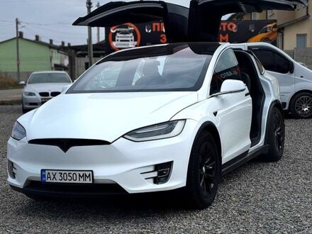 Тесла Модель Х 2015 у Харкові на Automoto.ua Білий Тесла Модель Х, об'ємом двигуна 0 л та пробігом 79 тис. км за 26000 $, фото 1 на Automoto.ua