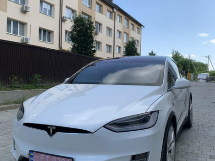 Тесла Модель Х 2015 в Львове на Automoto.ua Белый Тесла Модель Х, объемом двигателя 0 л и пробегом 260 тыс. км за 18500 $, фото 1 на Automoto.ua