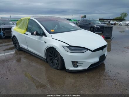 Тесла Модель Х 2016 у Львові на Automoto.ua Білий Тесла Модель Х, об'ємом двигуна 0 л та пробігом 147 тис. км за 15350 $, фото 1 на Automoto.ua