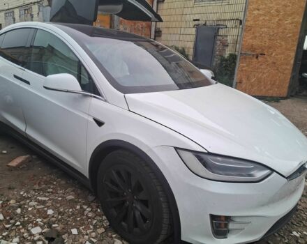Білий Тесла Модель Х, об'ємом двигуна 0 л та пробігом 306 тис. км за 17299 $, фото 1 на Automoto.ua
