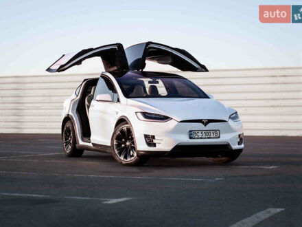 Тесла Модель Х 2016 в Львове на Automoto.ua Белый Тесла Модель Х, объемом двигателя 0 л и пробегом 164 тыс. км за 24000 $, фото 1 на Automoto.ua