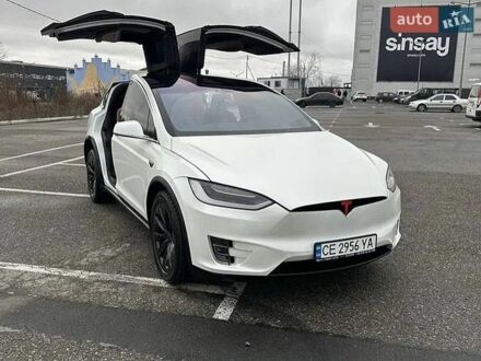 Белый Тесла Модель Х, объемом двигателя 0 л и пробегом 169 тыс. км за 20000 $, фото 1 на Automoto.ua