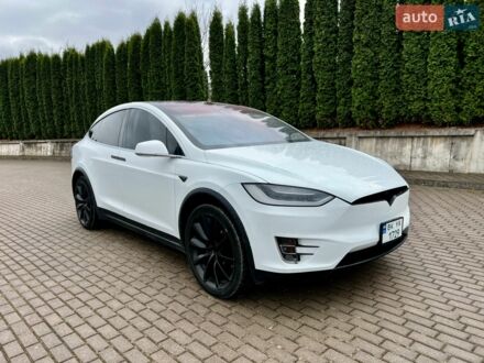 Белый Тесла Модель Х, объемом двигателя 0 л и пробегом 198 тыс. км за 19500 $, фото 1 на Automoto.ua
