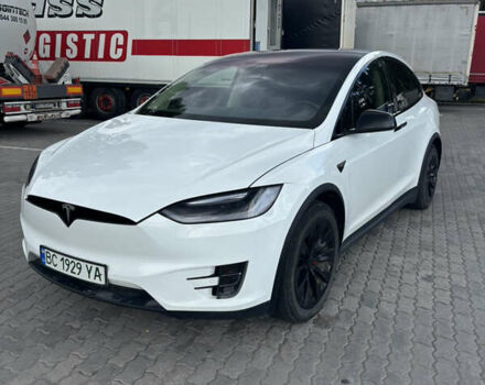Белый Тесла Модель Х, объемом двигателя 0 л и пробегом 127 тыс. км за 19900 $, фото 1 на Automoto.ua