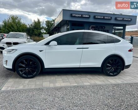 Білий Тесла Модель Х, об'ємом двигуна 0 л та пробігом 205 тис. км за 18900 $, фото 1 на Automoto.ua