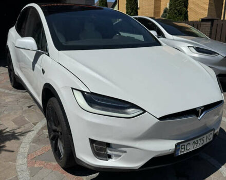 Белый Тесла Модель Х, объемом двигателя 0 л и пробегом 200 тыс. км за 19500 $, фото 1 на Automoto.ua