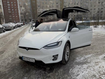 Білий Тесла Модель Х, об'ємом двигуна 0 л та пробігом 112 тис. км за 18850 $, фото 1 на Automoto.ua