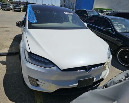 Белый Тесла Модель Х, объемом двигателя 0 л и пробегом 150 тыс. км за 15500 $, фото 1 на Automoto.ua